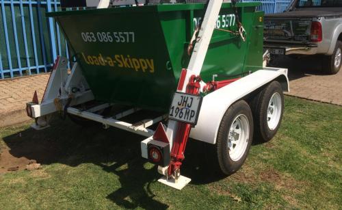 Skip on trailer InPixio